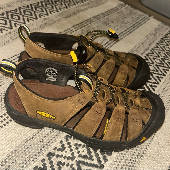 Keen Tan and Black Outdoor Sandals - Picture 1 of 8